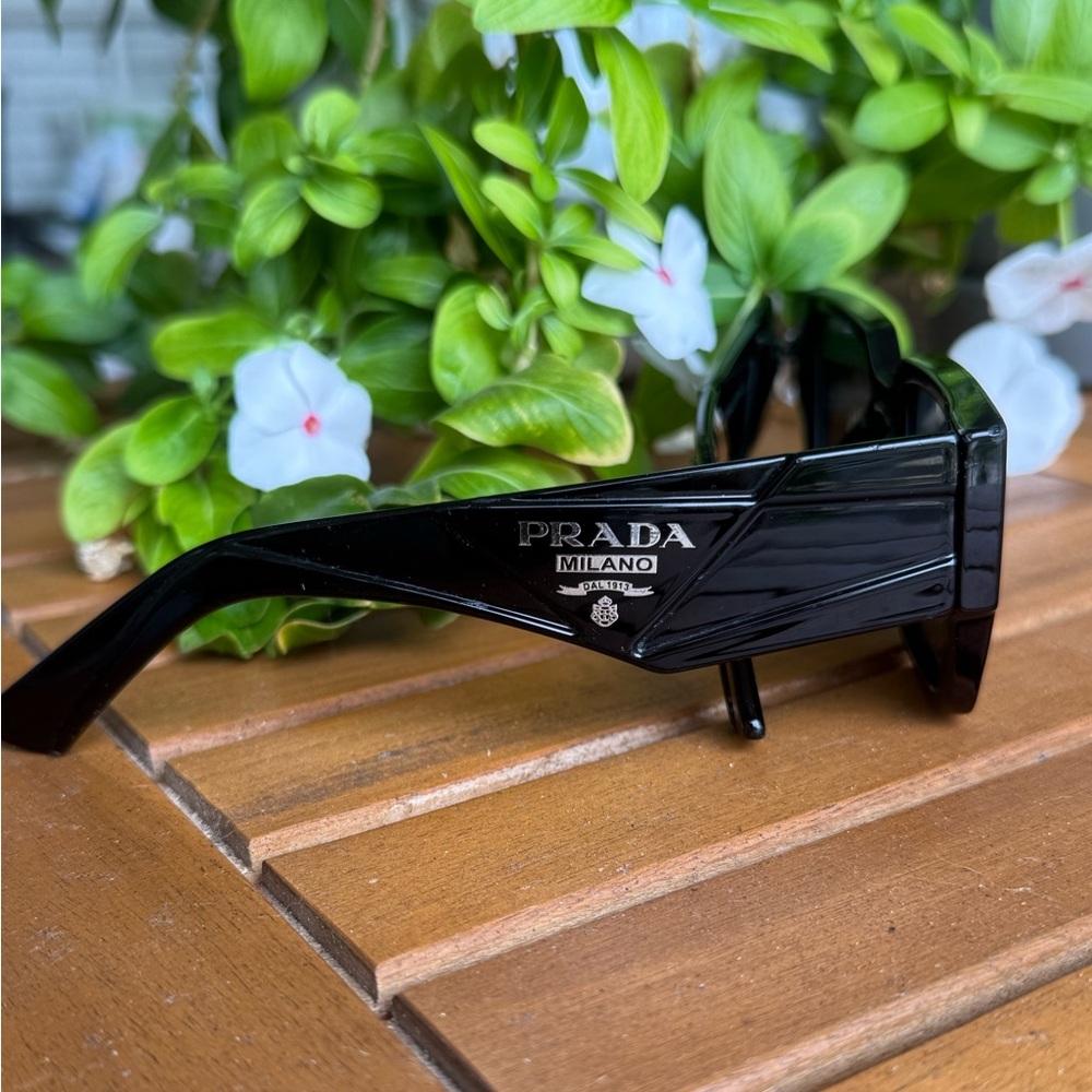 Prada Black Sunglasses with Case Retail $563 ✨EUC No scratches on Lenses - Picture 3 of 10